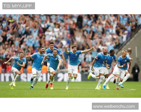 欧联杯精彩对决尤文图斯凭乌龙球险胜曼城引发全场狂欢